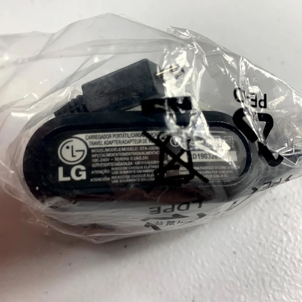 LG STA-U35WR Travel‎ Adapter Charger Power Supply Micro-USB 4.8V/0.4A - Black